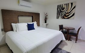 Hotel Paraiso Inn 4*